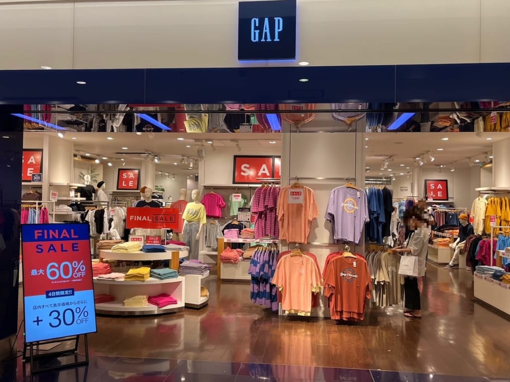 GAP新静岡セノバ店が8月に閉店してしまうそうです