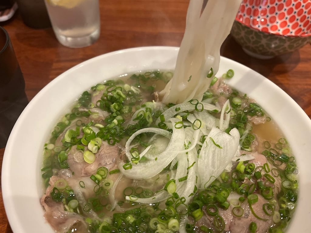 ベトナム料理「からくない」が8月1日にオープンしました