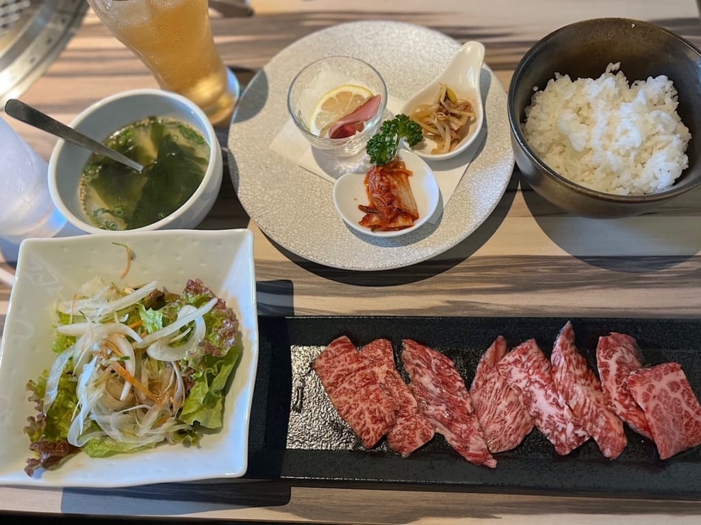 ８月オープンの「焼肉ふじみ清水店」で9月3日から土日ランチが始まりました