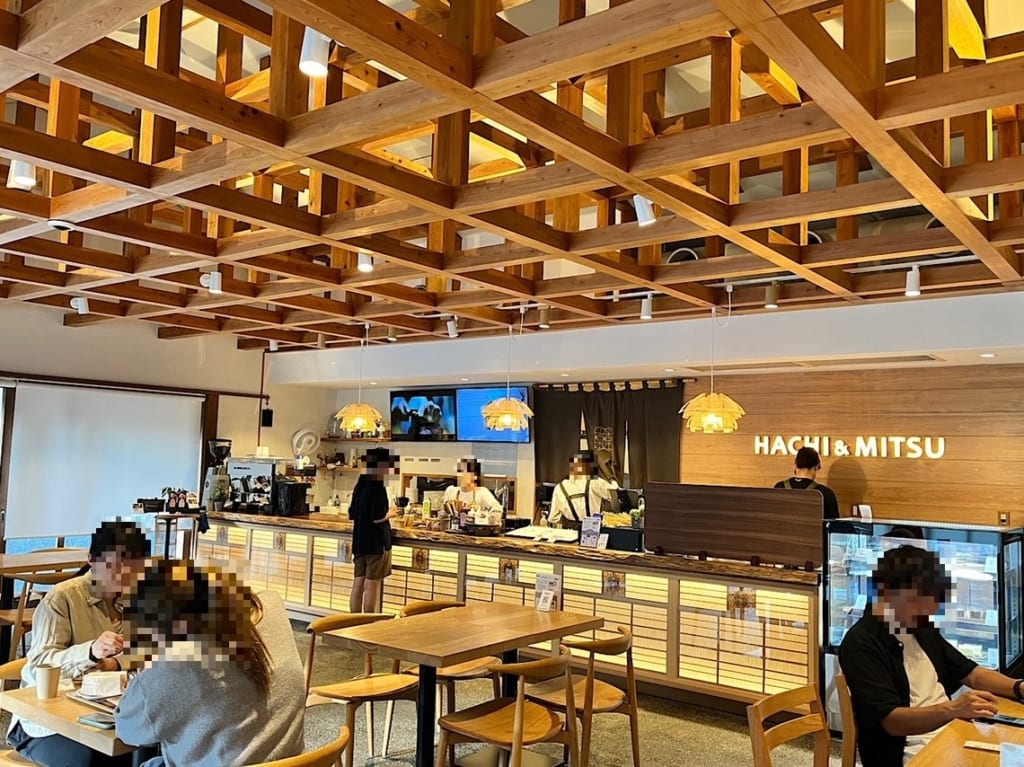 丸子産はちみつメニューが楽しめる、匠宿「HACHI＆MITSU」に行きました