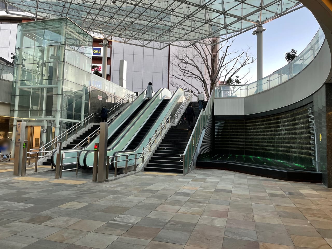 駅地下広場